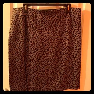 Ann Taylor size 14 animal print skirt